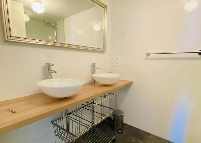 Beachside * 에크몬드안지